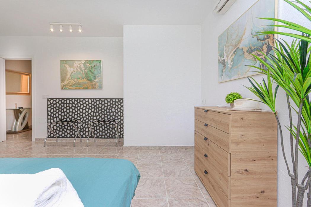 Presidential Suite Villamartin Plaza Av Brisas 67 Alicante Buitenkant foto