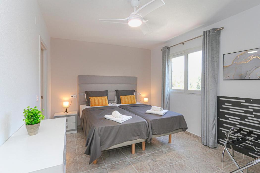 Presidential Suite Villamartin Plaza Av Brisas 67 Alicante Buitenkant foto