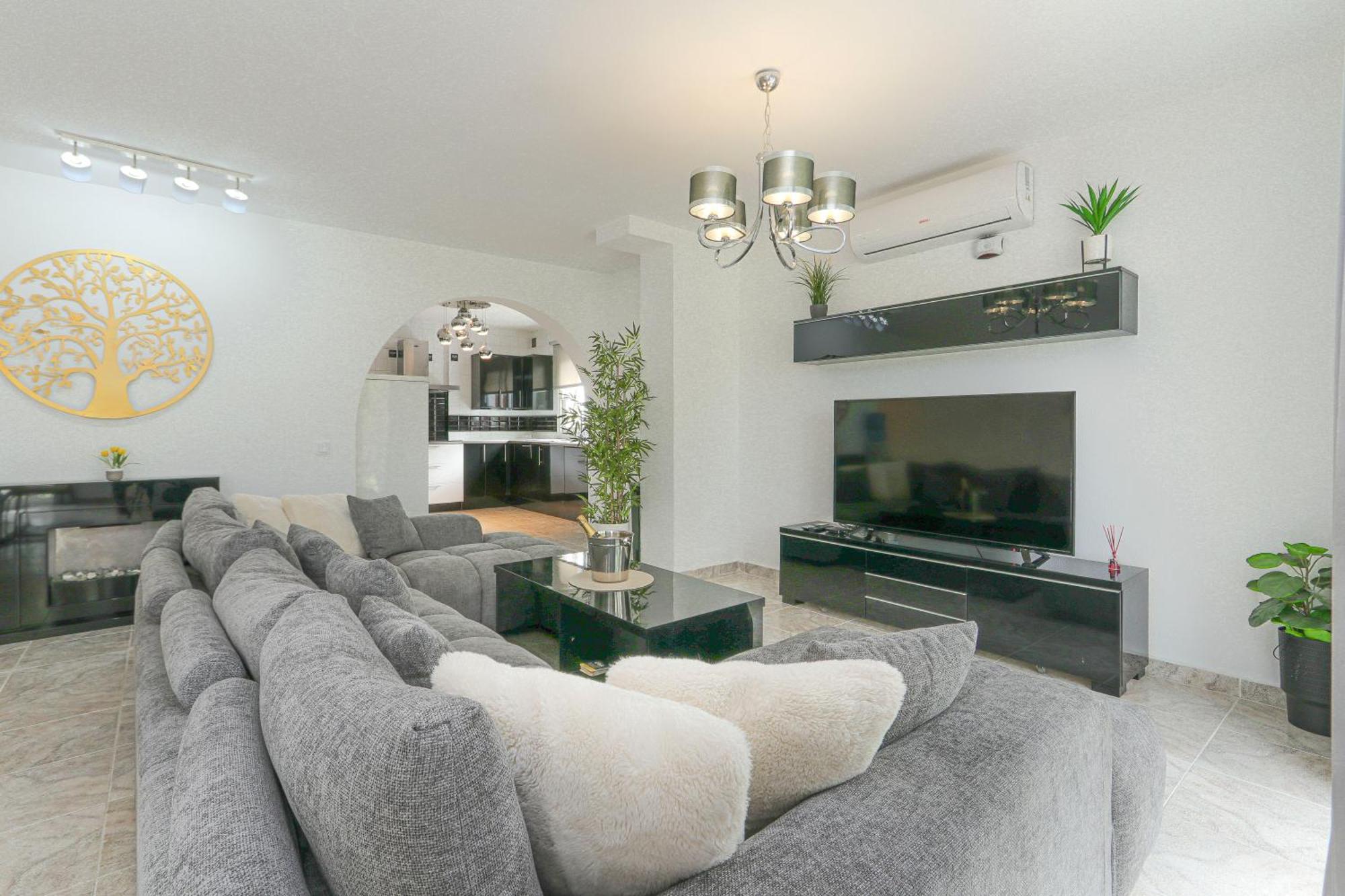 Presidential Suite Villamartin Plaza Av Brisas 67 Alicante Buitenkant foto